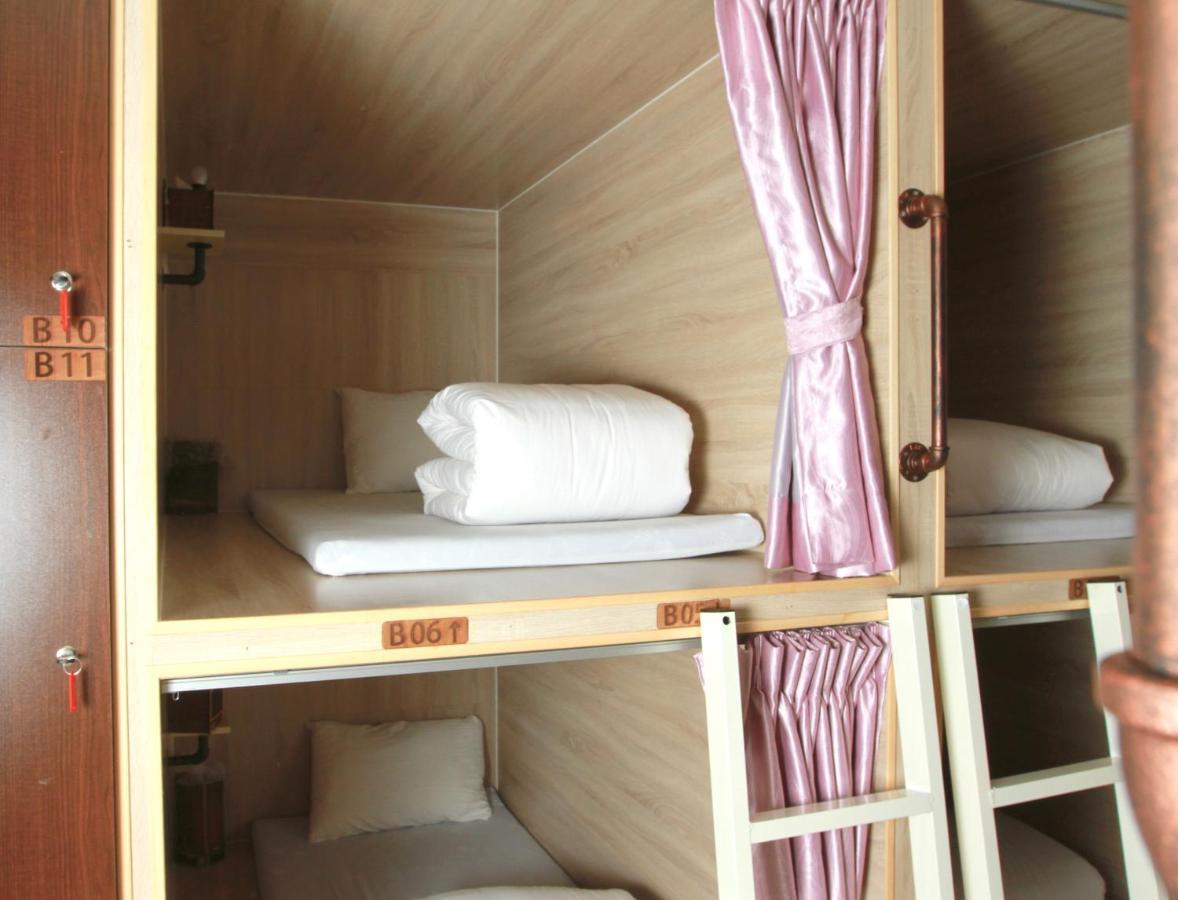 Romeo Inn Zhushan Exteriör bild